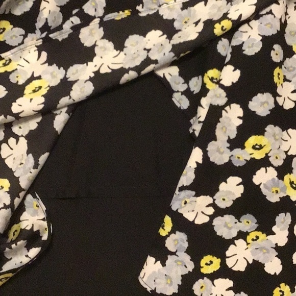 ⬇️💲ann Taylor high low print skirt.NWT - Picture 4 of 5